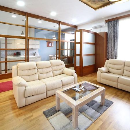 Virag Apartman Luxury Одорхею-Секуйеск Экстерьер фото