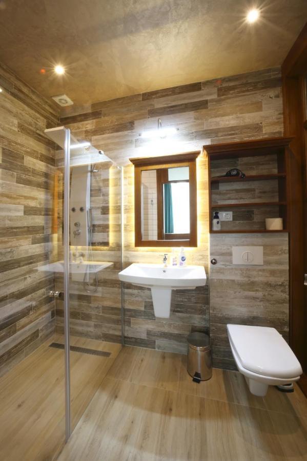 Virag Apartman Luxury Одорхею-Секуйеск Экстерьер фото